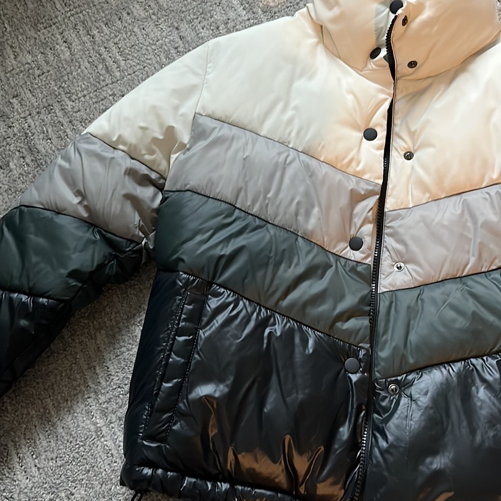 Bomber jacket - Picture 2 of 4